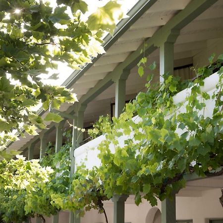 Indian Springs Resort & Spa Калистога Екстериор снимка