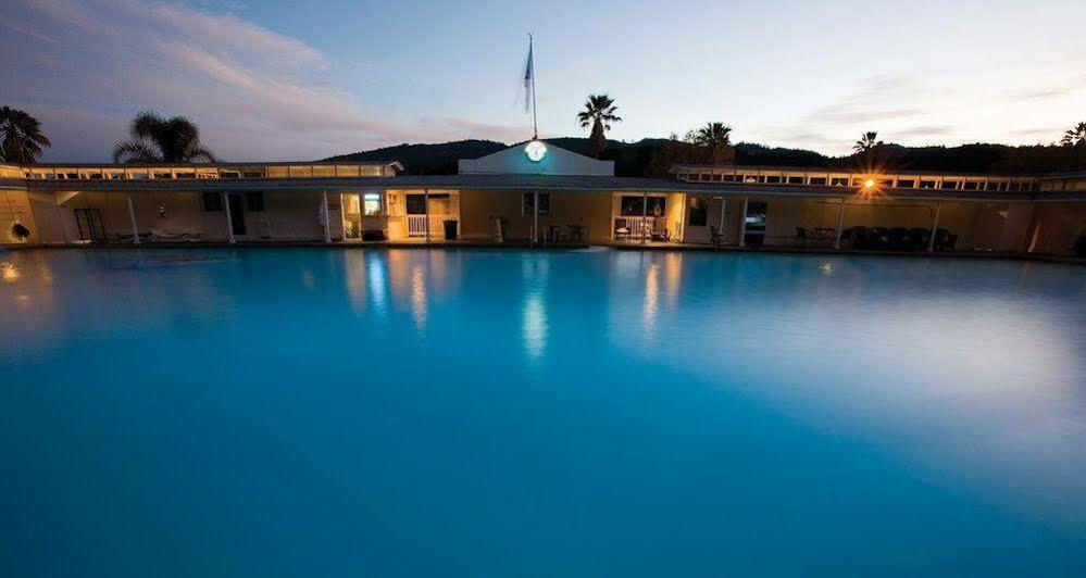 Indian Springs Resort & Spa Калистога Екстериор снимка